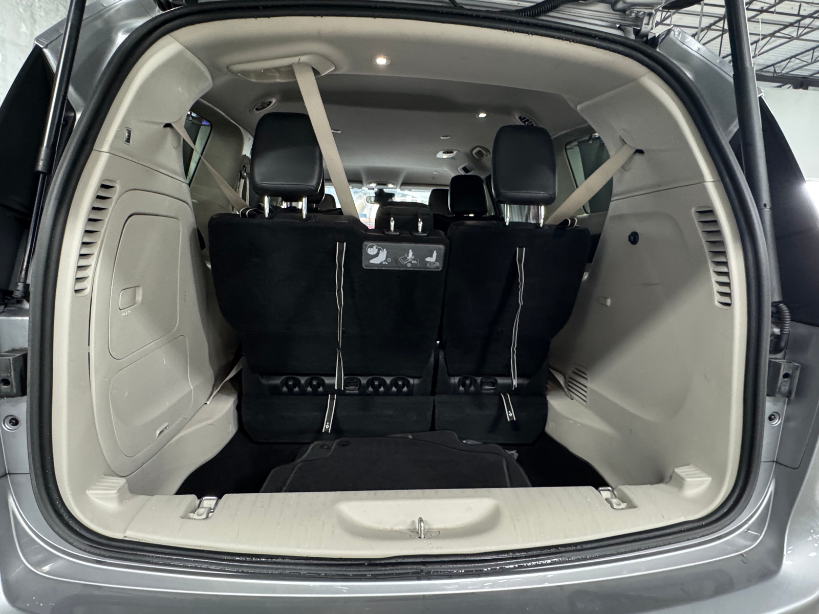 Thumbnail: 2021 Chrysler Pacifica - 6