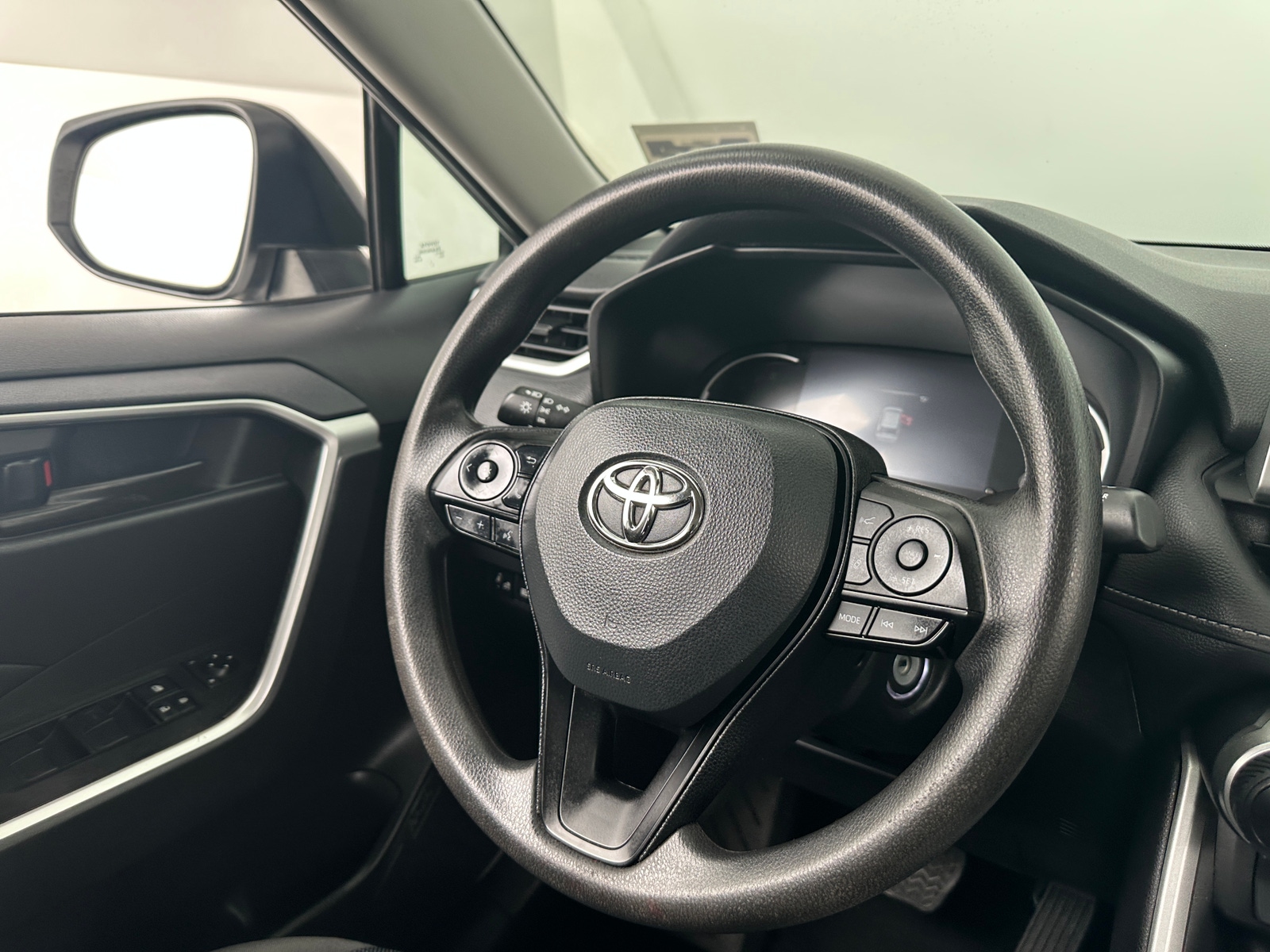 Thumbnail: 2023 Toyota RAV4 - 5