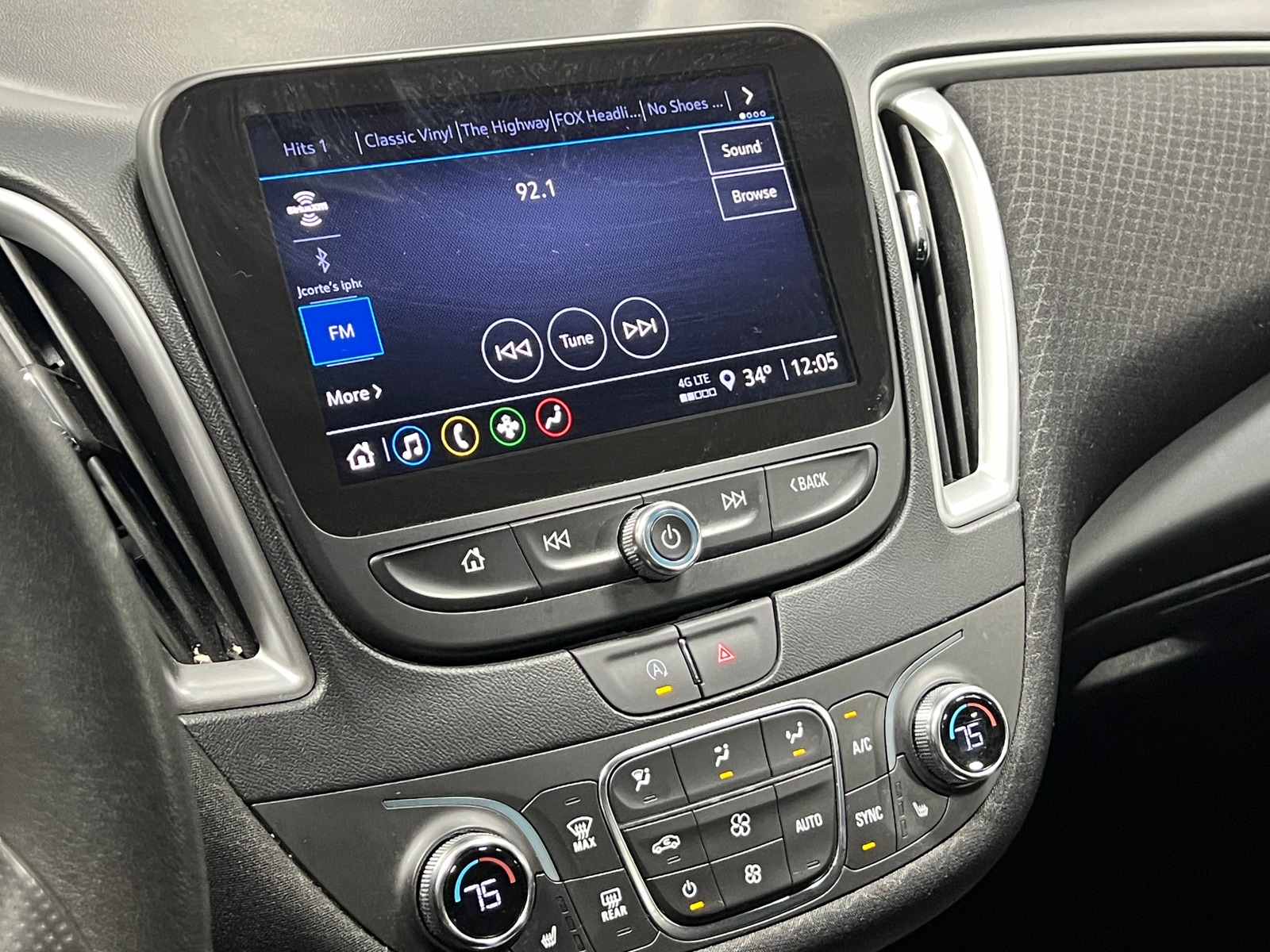 Thumbnail: 2024 Chevrolet Malibu - 4