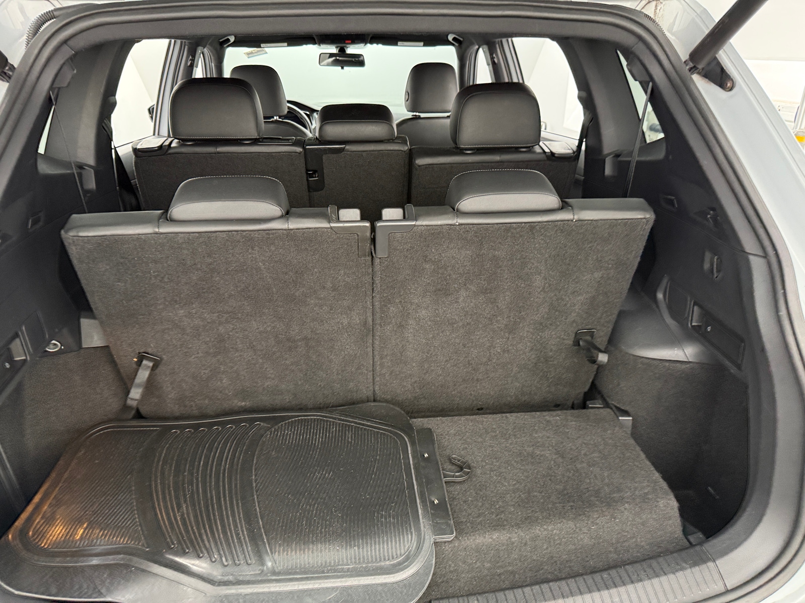 Thumbnail: 2019 Volkswagen Tiguan - 6