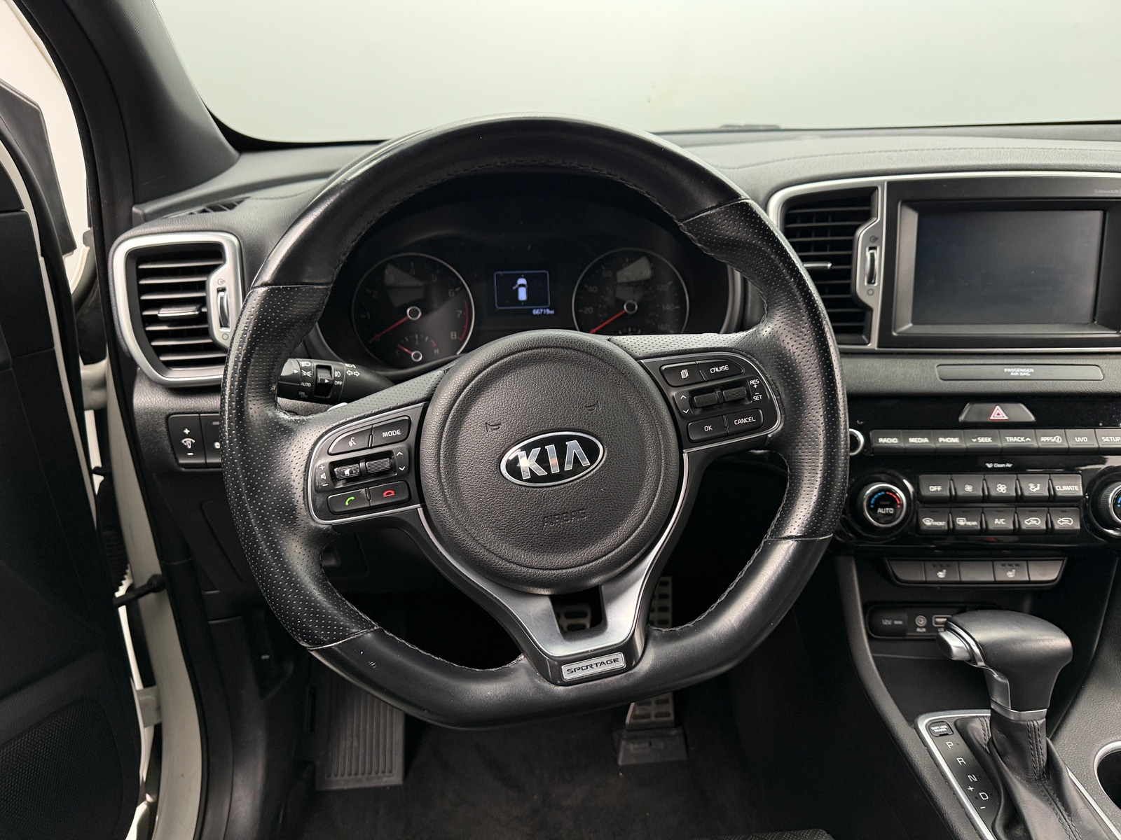 Thumbnail: 2019 Kia Sportage - 4
