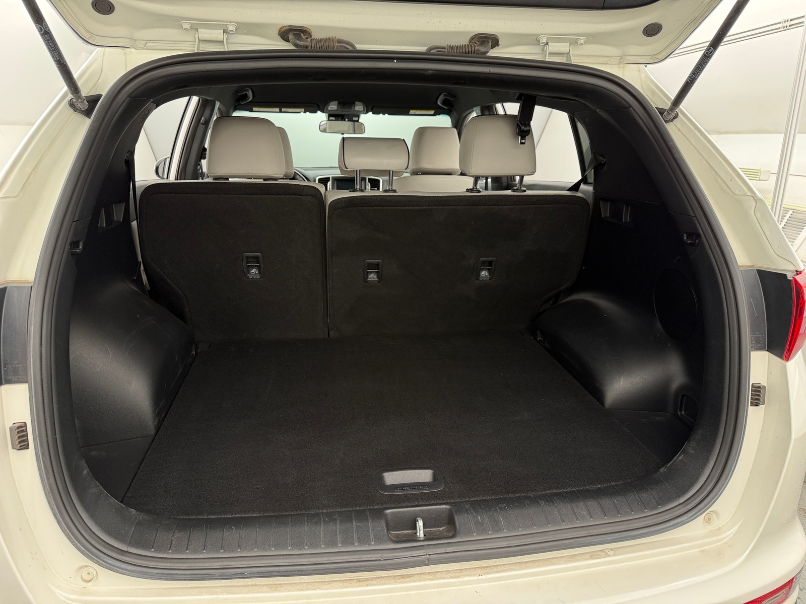 Thumbnail: 2019 Kia Sportage - 6