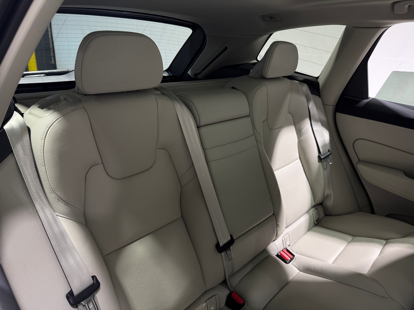 Thumbnail: 2020 Volvo XC60 - 5