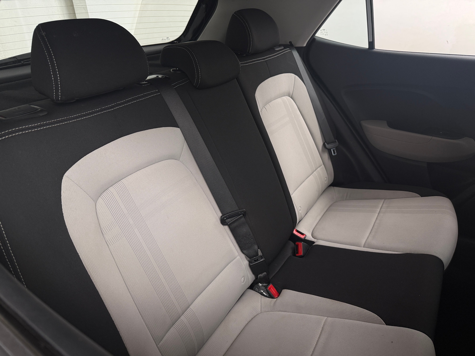 Thumbnail: 2023 Hyundai Venue - 6