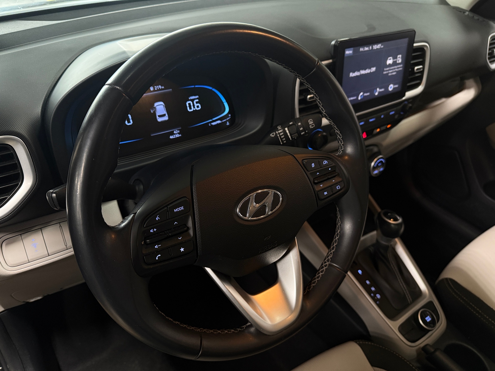 Thumbnail: 2023 Hyundai Venue - 5