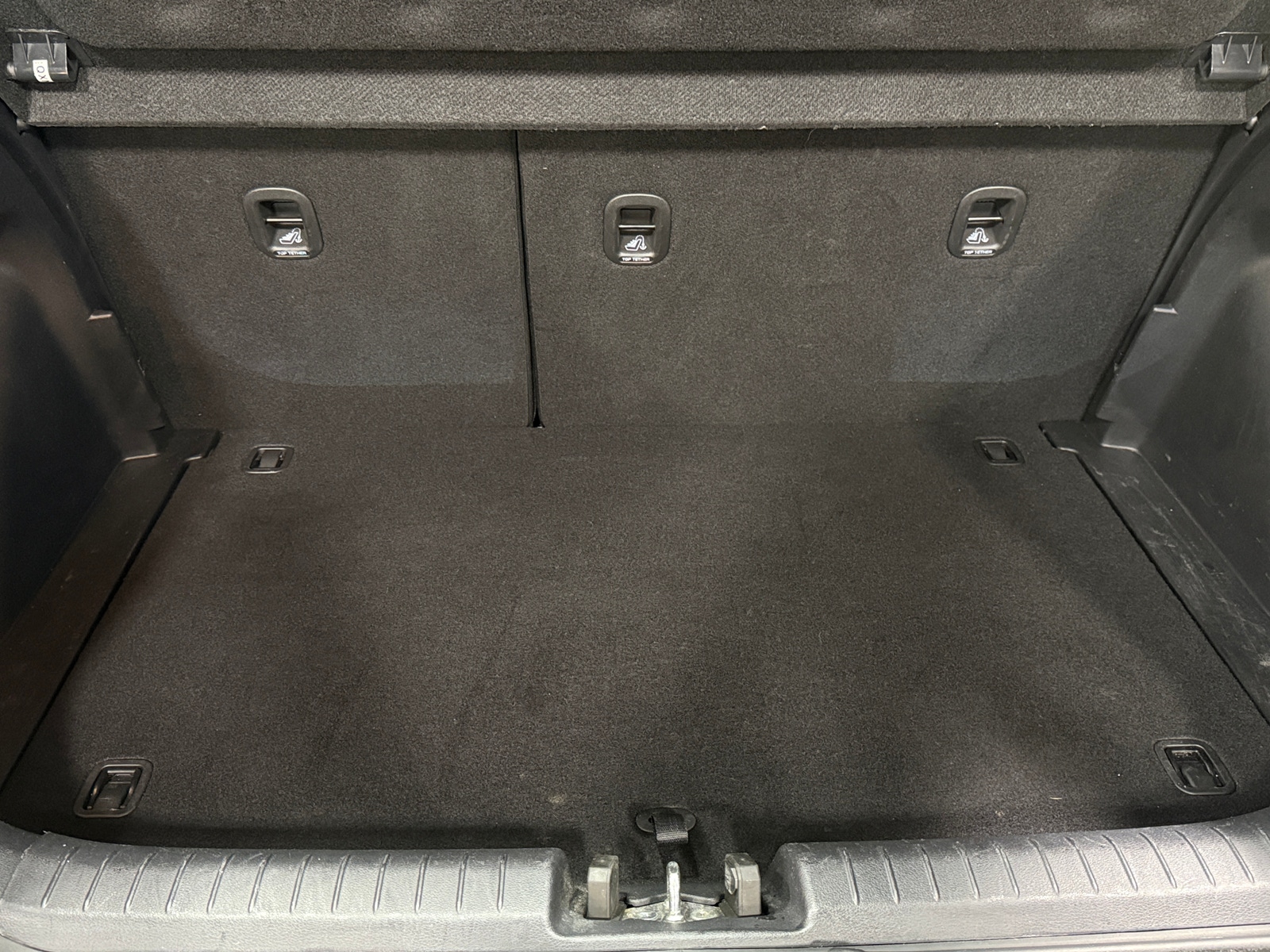 Thumbnail: 2023 Hyundai Venue - 7