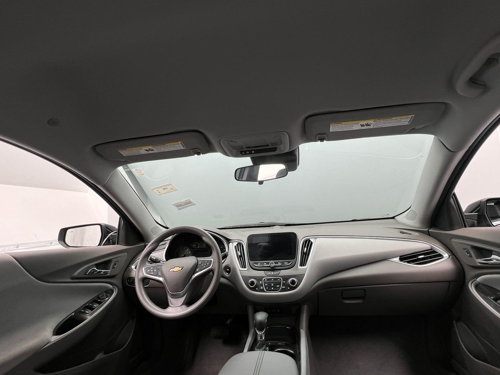 Thumbnail: 2022 Chevrolet Malibu - 3