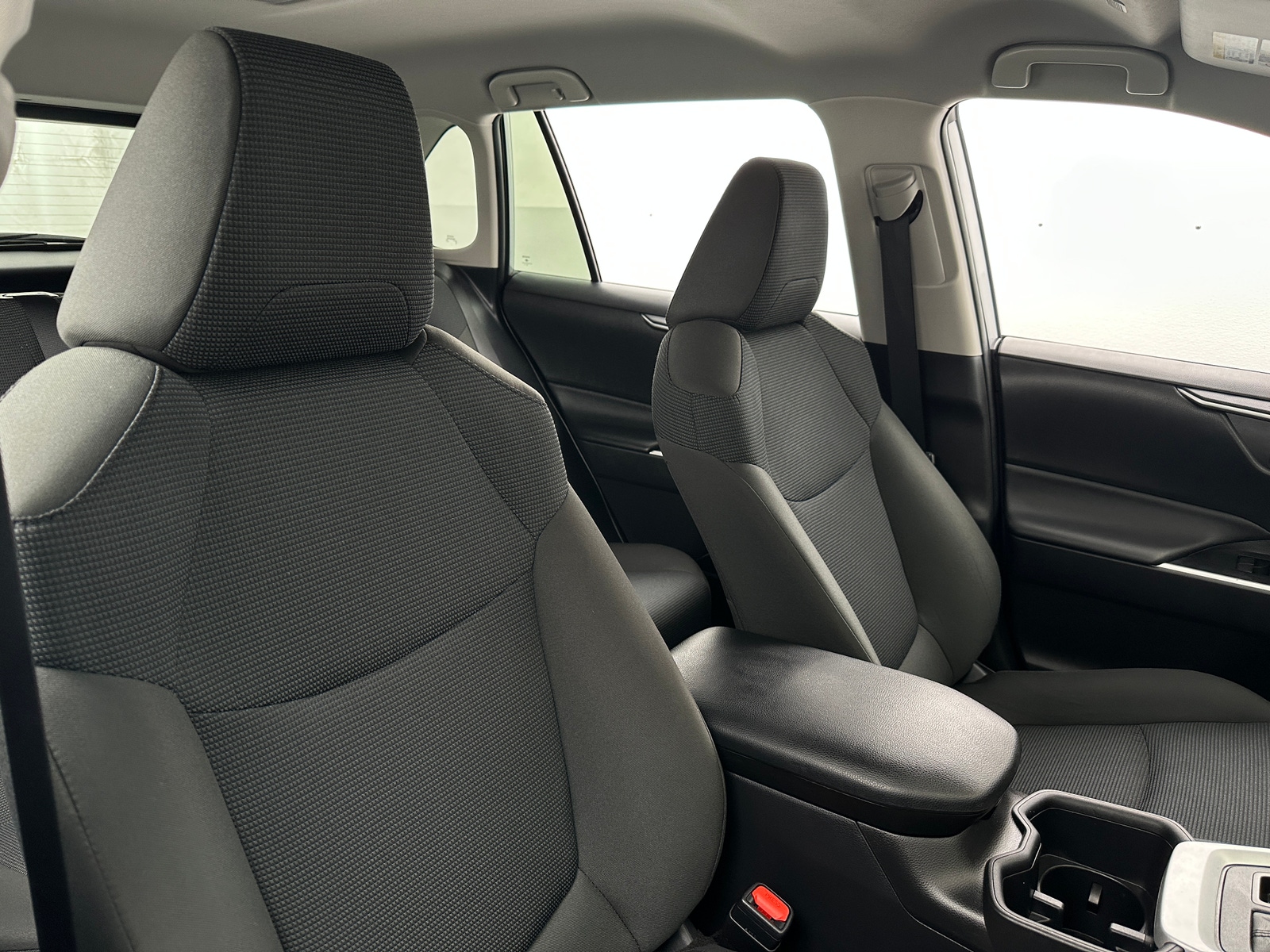 Thumbnail: 2025 Toyota RAV4 - 2