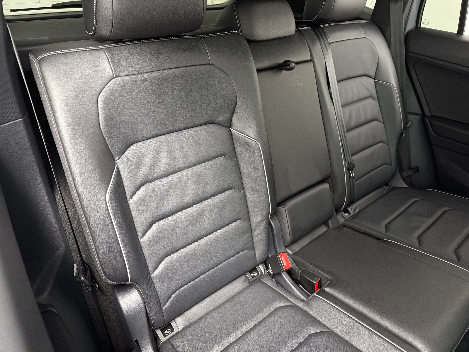 Thumbnail: 2021 Volkswagen Tiguan - 5