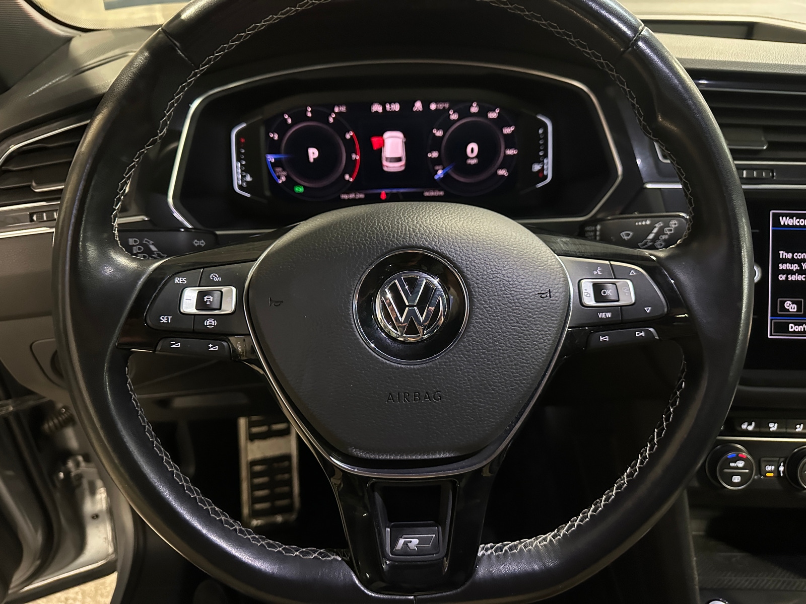 Thumbnail: 2021 Volkswagen Tiguan - 4