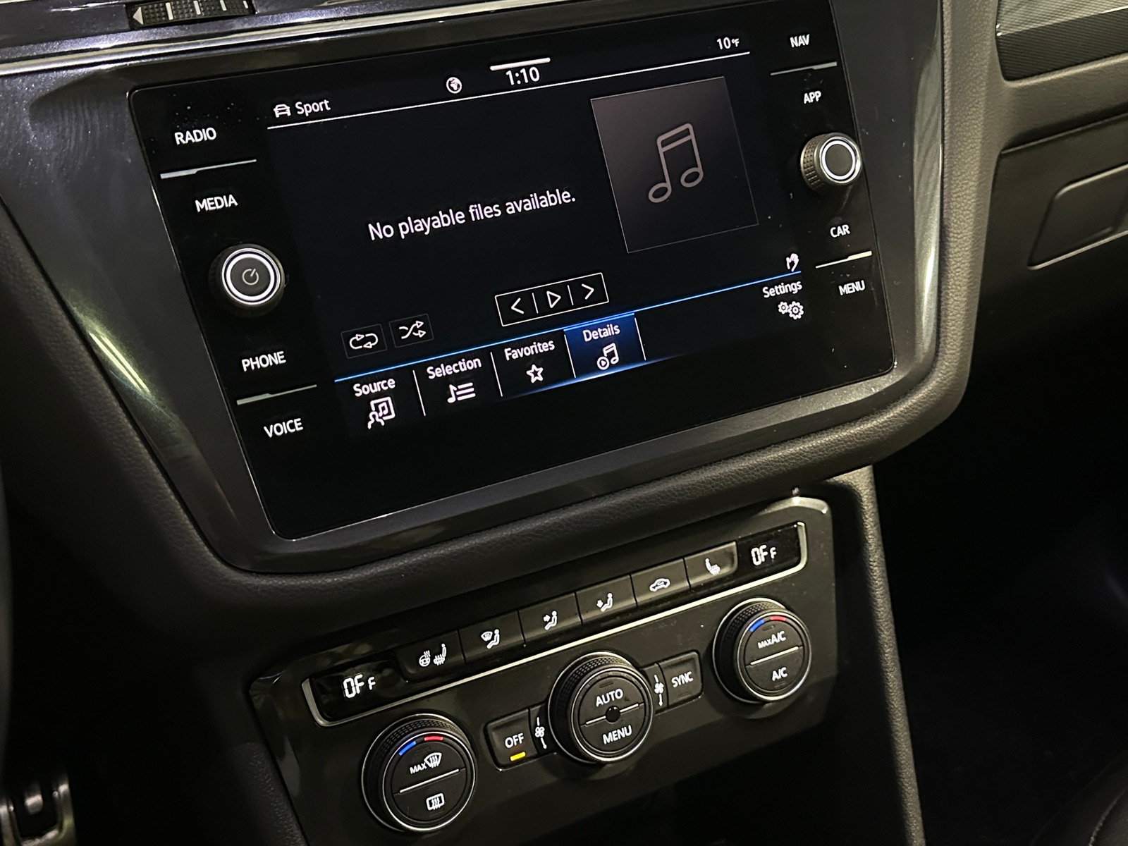 Thumbnail: 2021 Volkswagen Tiguan - 3