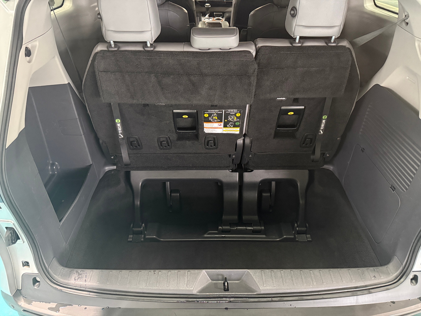 Thumbnail: 2021 Toyota Sienna - 6