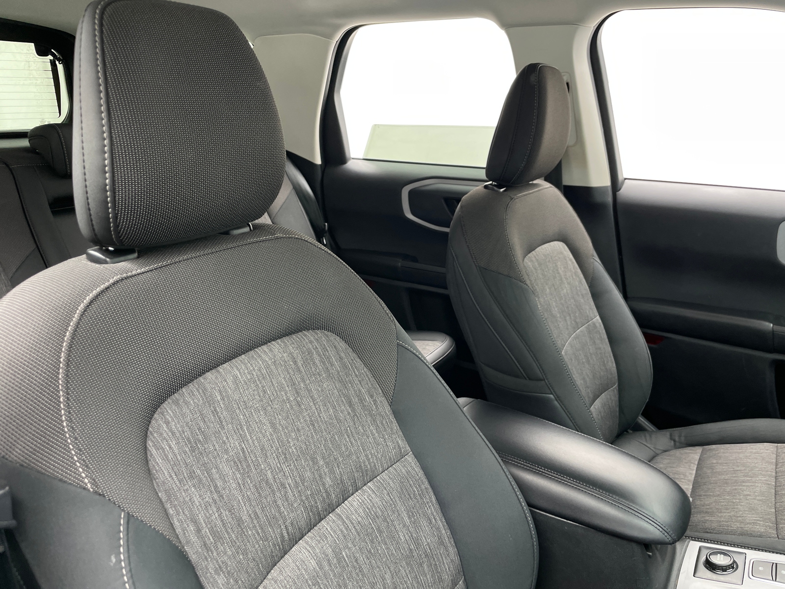 Thumbnail: 2022 Ford Bronco Sport - 2