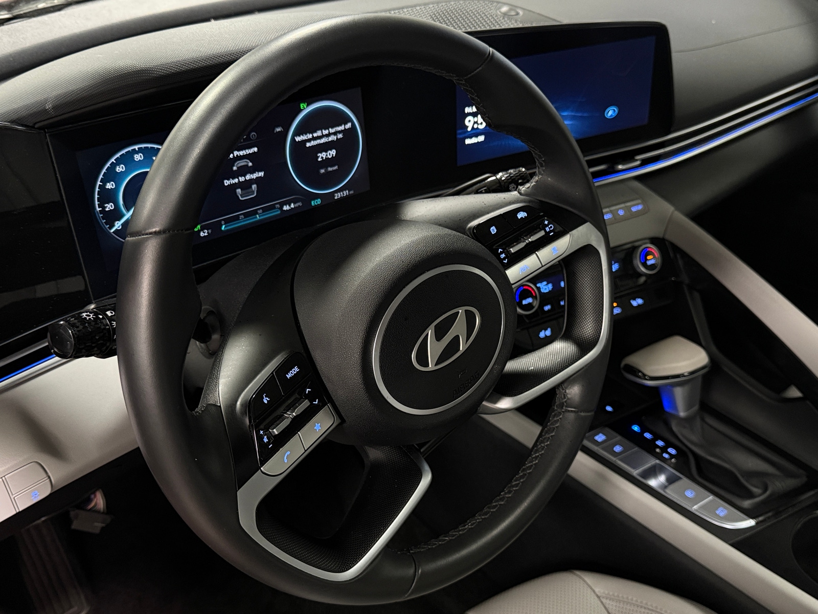 Thumbnail: 2025 Hyundai Elantra - 4