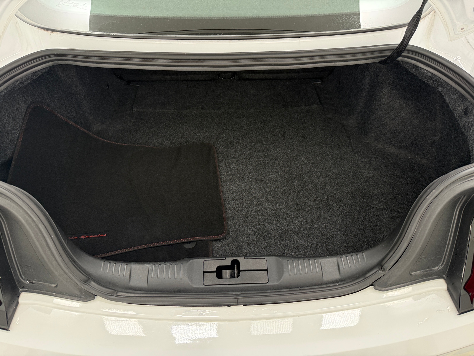 Thumbnail: 2019 Ford Mustang - 4