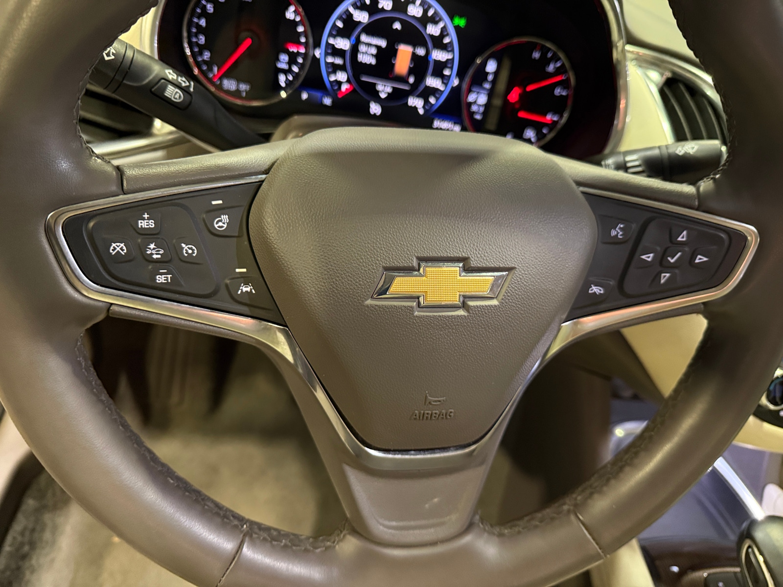 Thumbnail: 2024 Chevrolet Malibu - 4