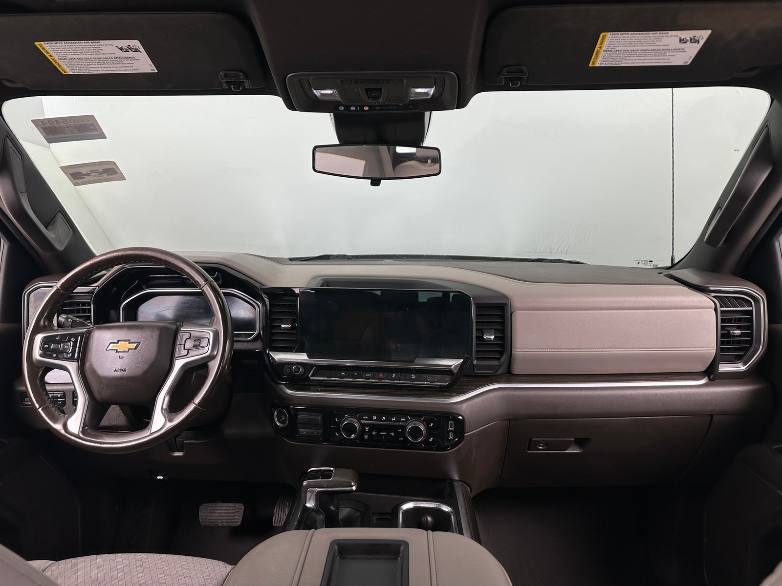 Thumbnail: 2022 Chevrolet Silverado 1500 - 3