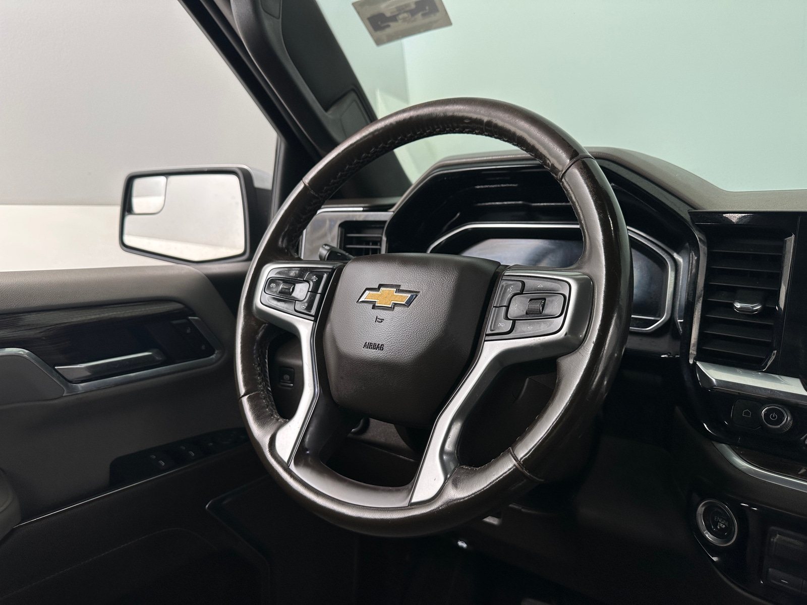 Thumbnail: 2022 Chevrolet Silverado 1500 - 5