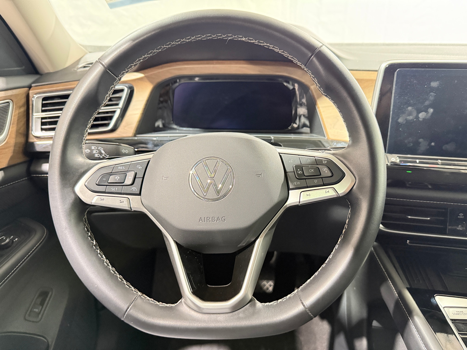 Thumbnail: 2025 Volkswagen Atlas - 4