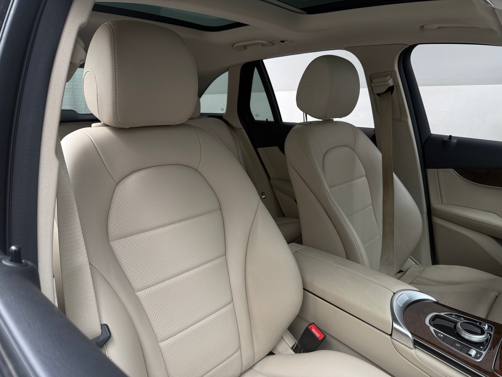 Thumbnail: 2018 Mercedes-Benz GLC - 2