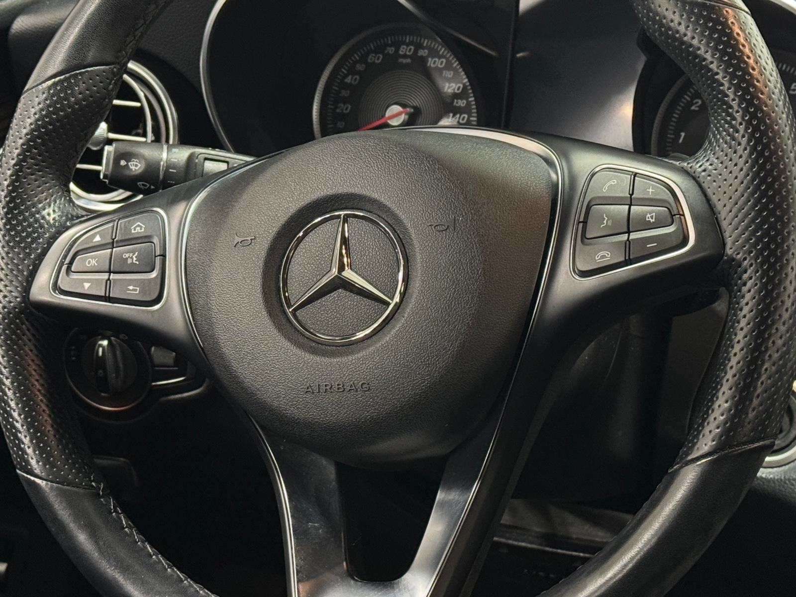 Thumbnail: 2019 Mercedes-Benz GLC - 4