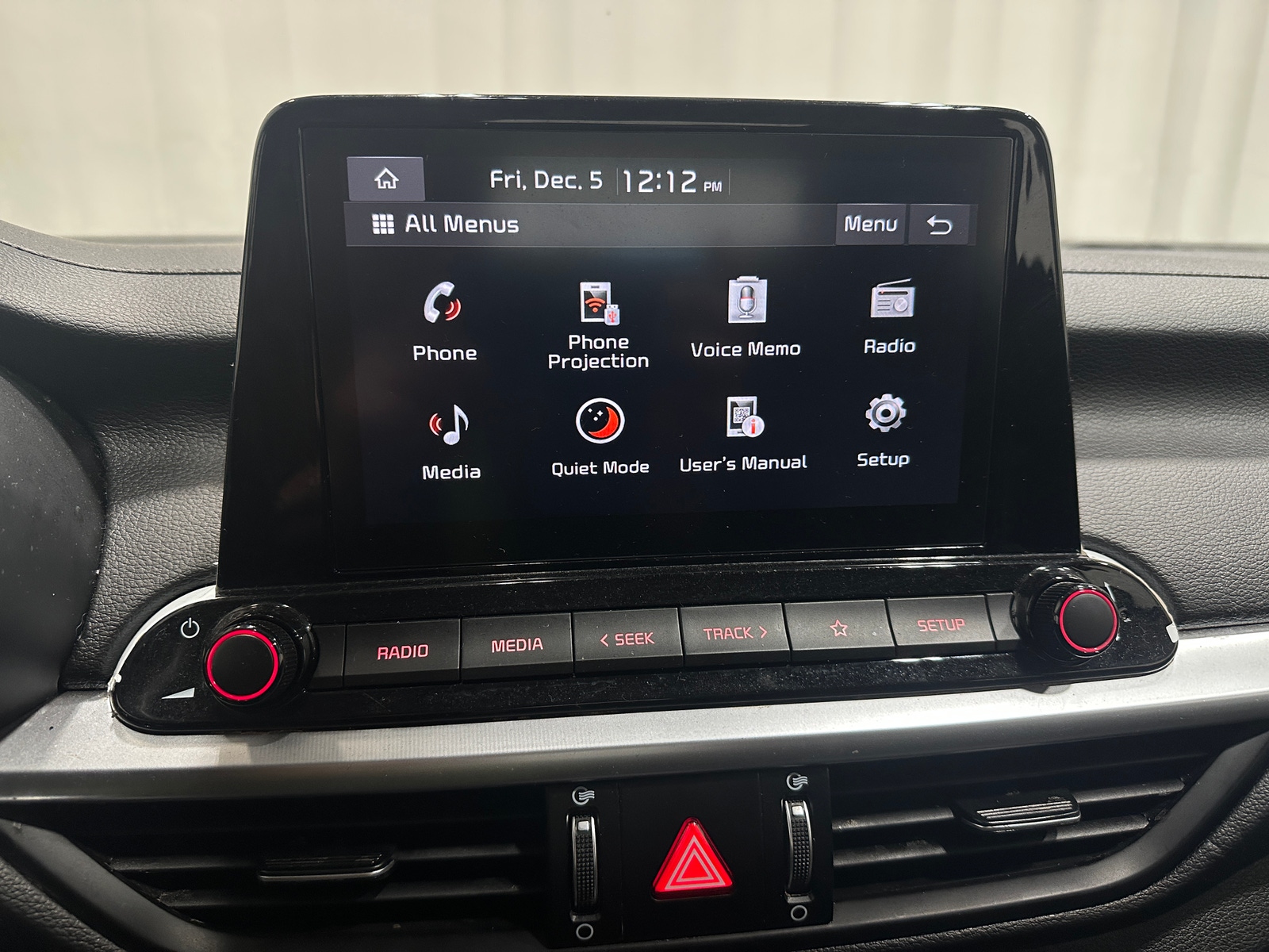 Thumbnail: 2024 Kia Forte - 4