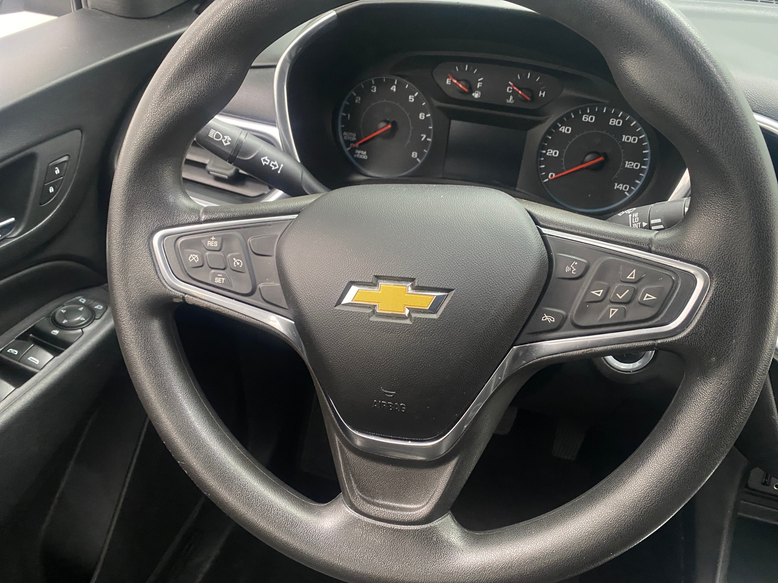 Thumbnail: 2018 Chevrolet Equinox - 5