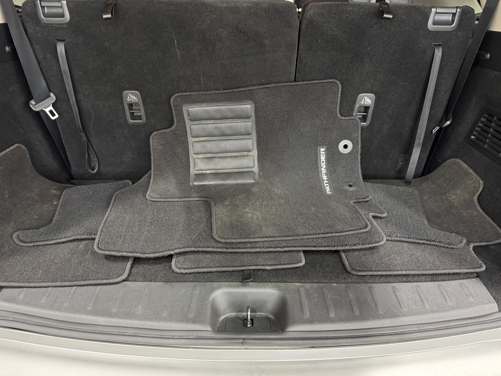 Thumbnail: 2023 Nissan Pathfinder - 6