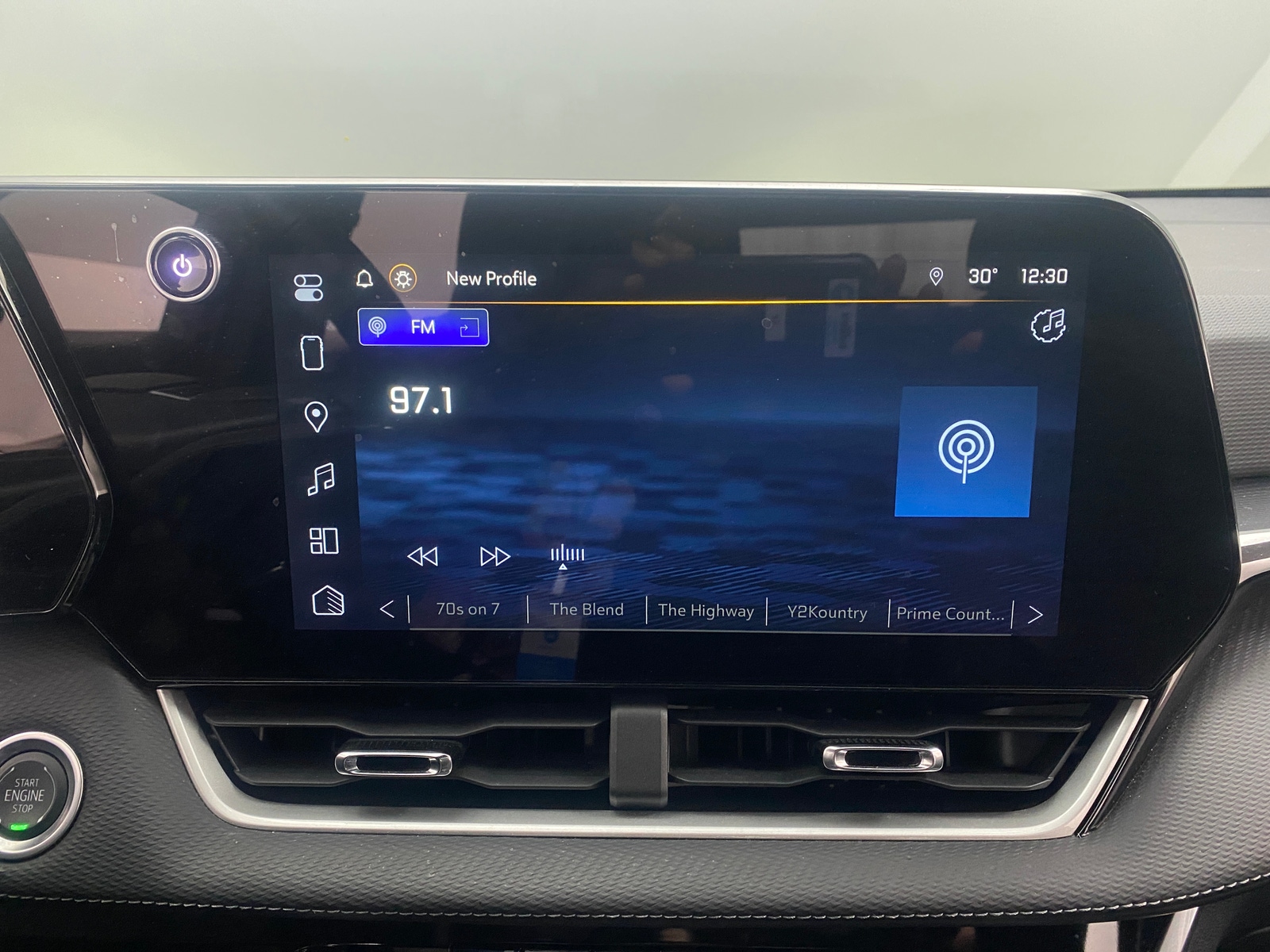 Thumbnail: 2025 Chevrolet Equinox - 4