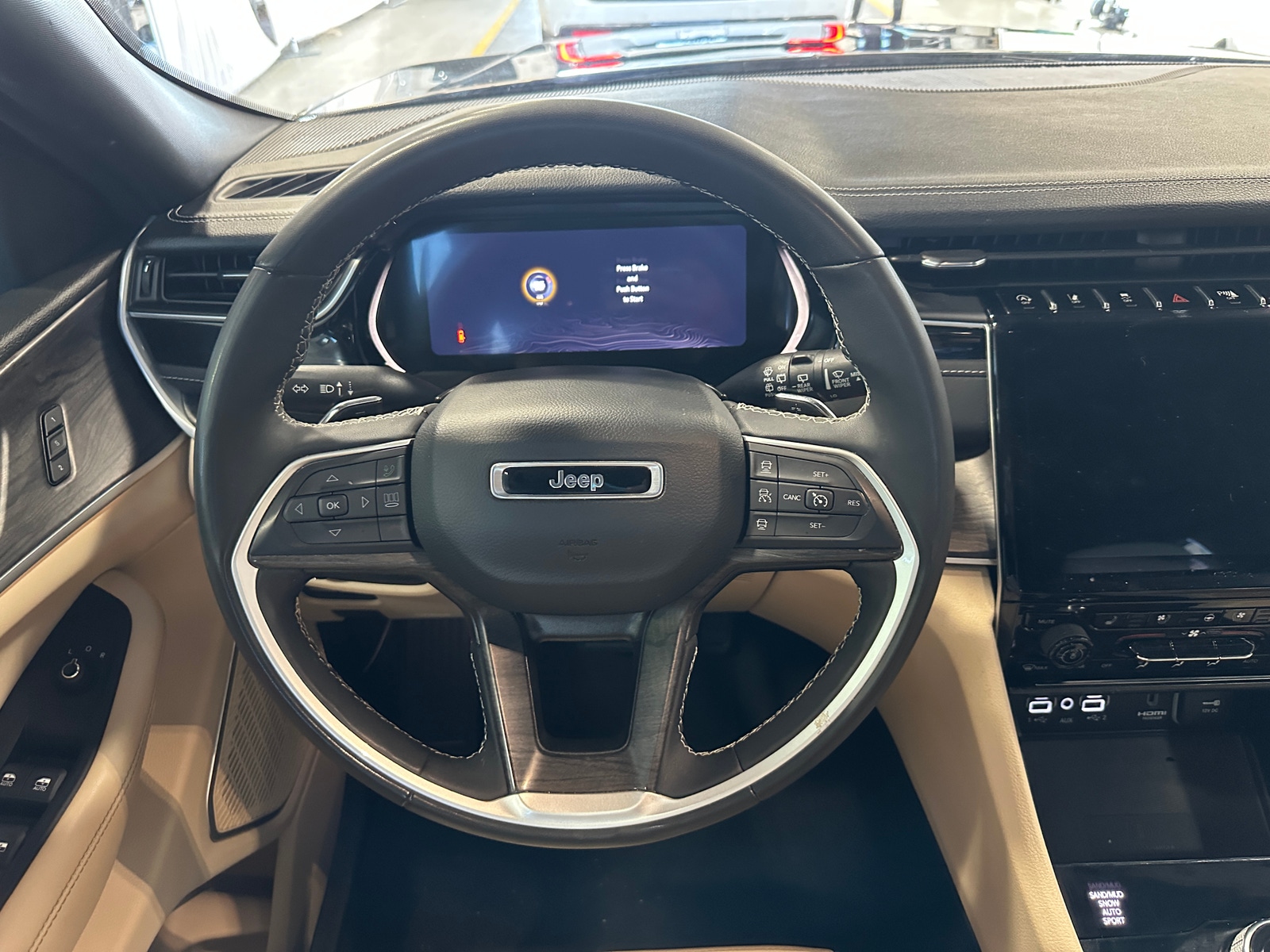 Thumbnail: 2024 Jeep Grand Cherokee - 4