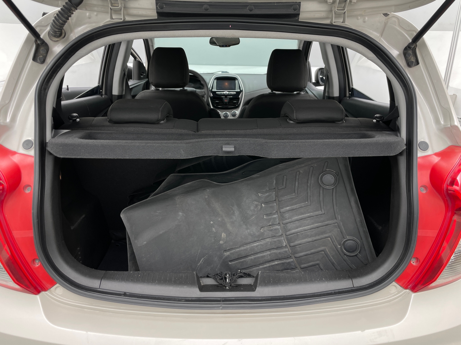 Thumbnail: 2017 Chevrolet Spark - 7