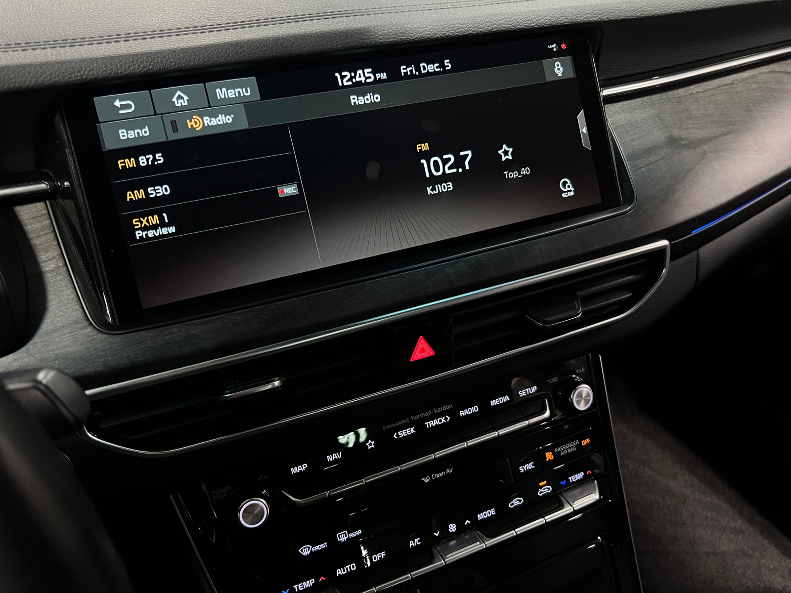 Thumbnail: 2020 Kia Cadenza - 3