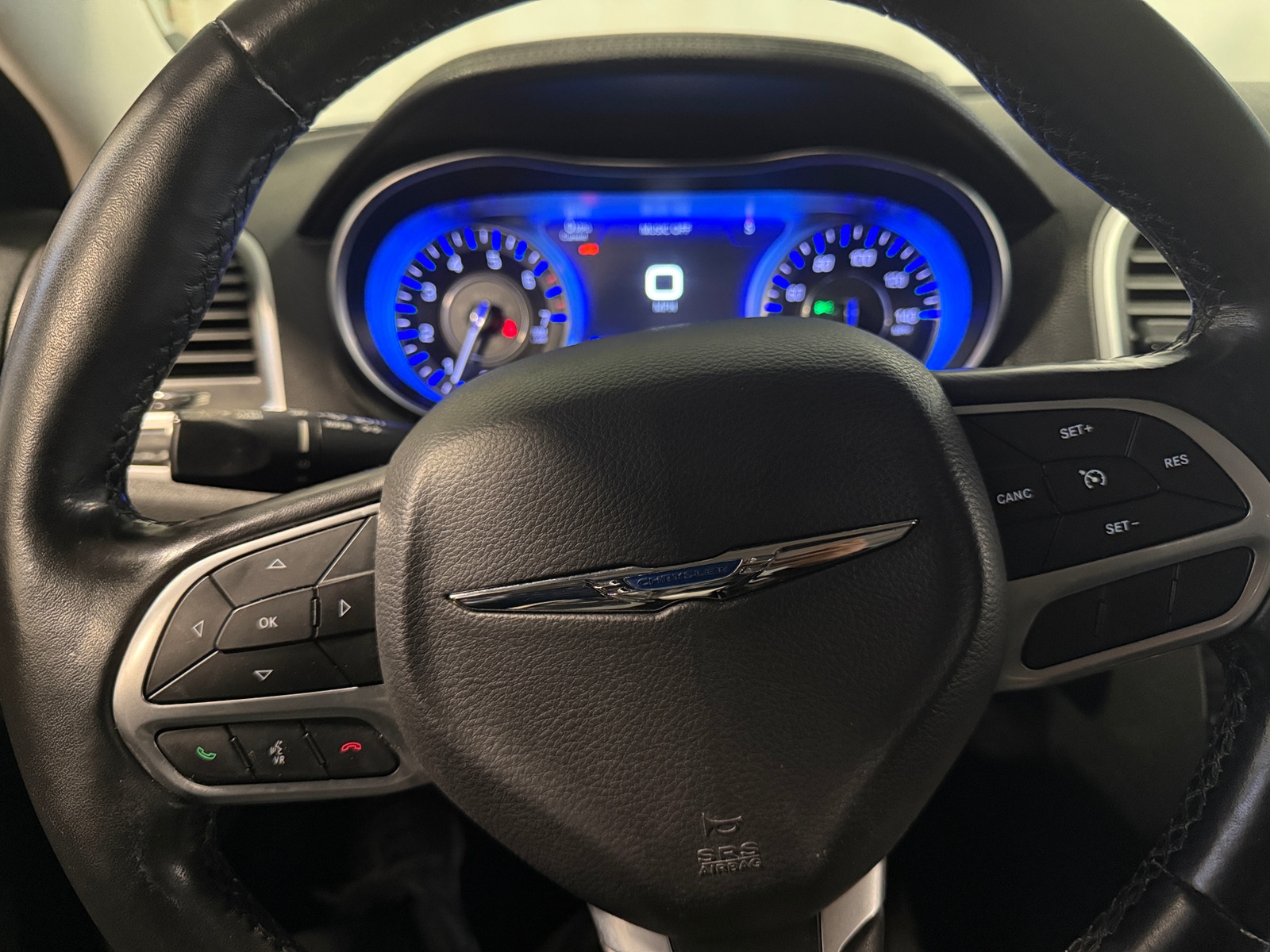 Thumbnail: 2019 Chrysler 300 - 4