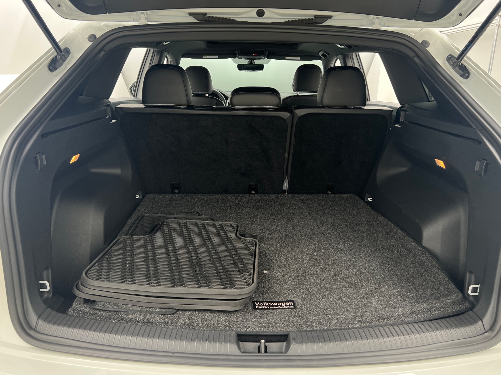 Thumbnail: 2022 Volkswagen Atlas - 6