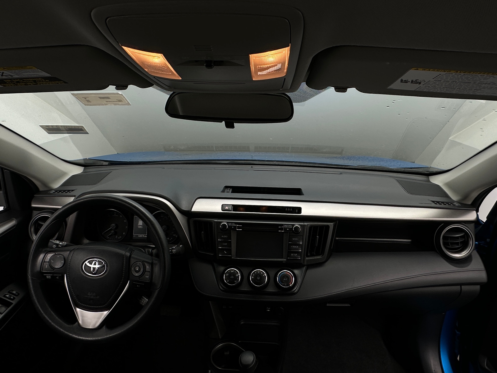 Thumbnail: 2018 Toyota RAV4 - 3