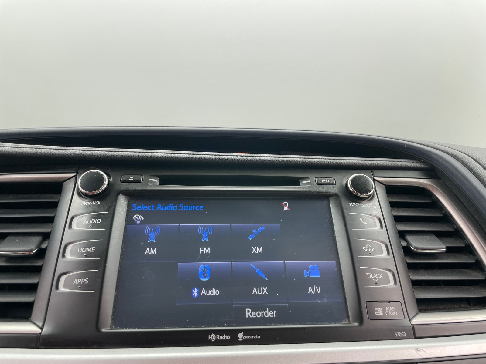 Thumbnail: 2014 Toyota Highlander - 3