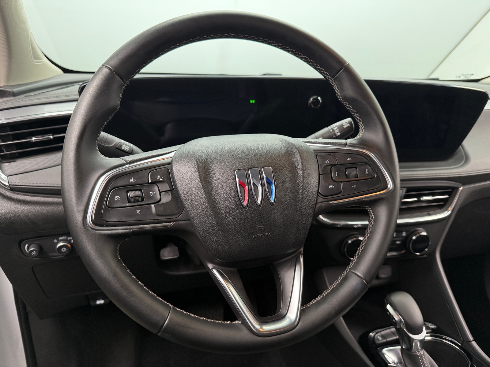 Thumbnail: 2025 Buick Encore GX - 5