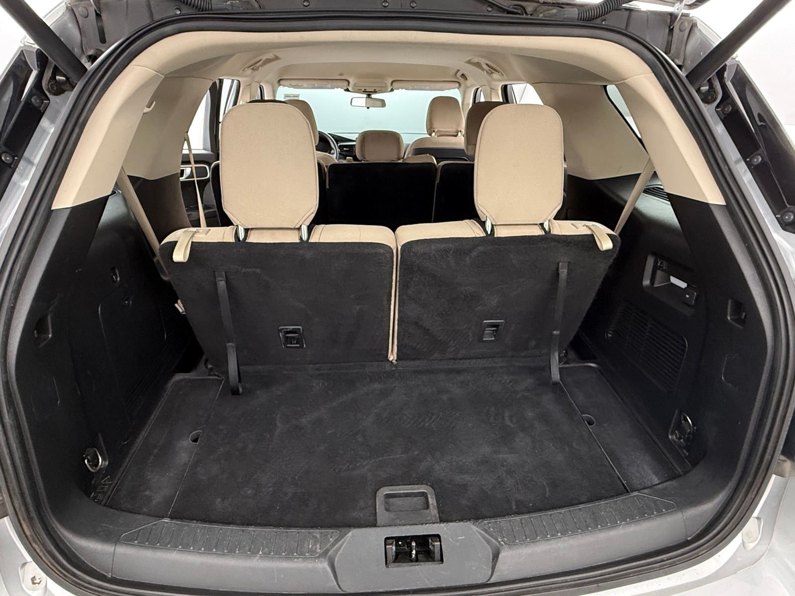 Thumbnail: 2020 Ford Explorer - 7