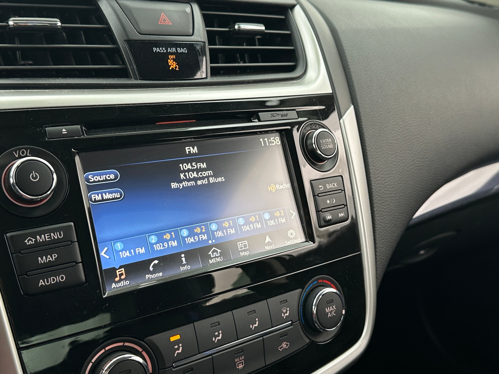 Thumbnail: 2018 Nissan Altima - 4