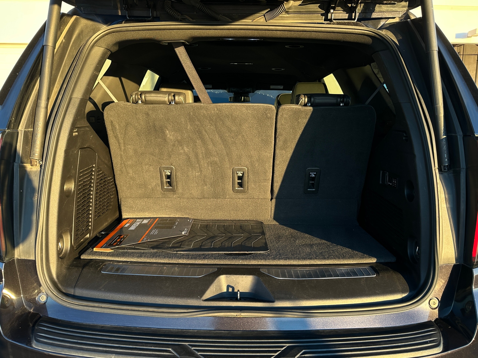 Thumbnail: 2023 Chevrolet Tahoe - 6