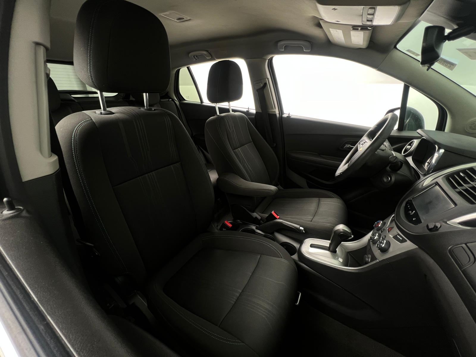 Thumbnail: 2016 Chevrolet Trax - 2