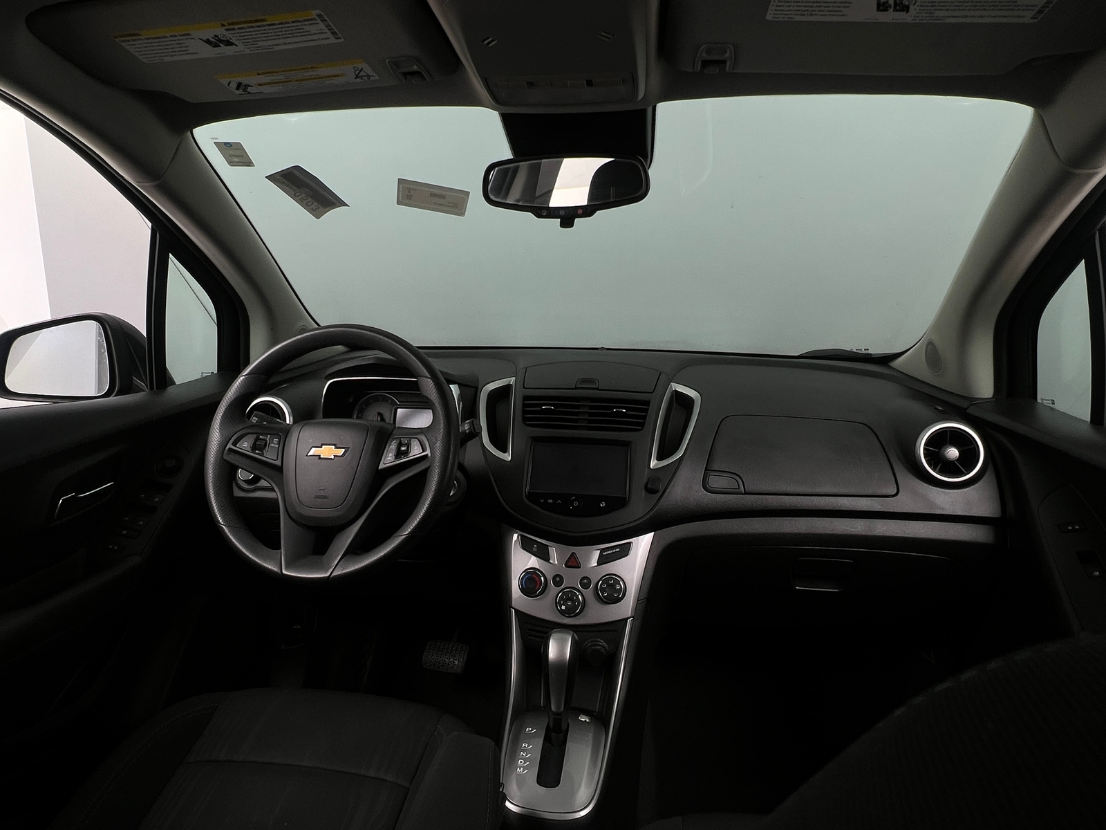 Thumbnail: 2016 Chevrolet Trax - 3