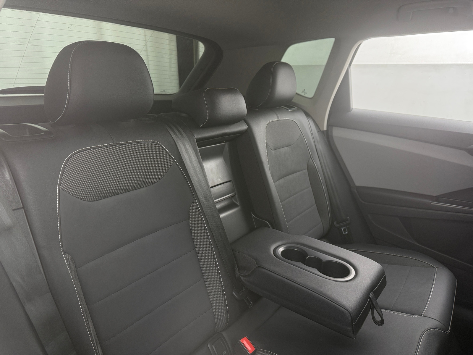 Thumbnail: 2022 Volkswagen Taos - 5