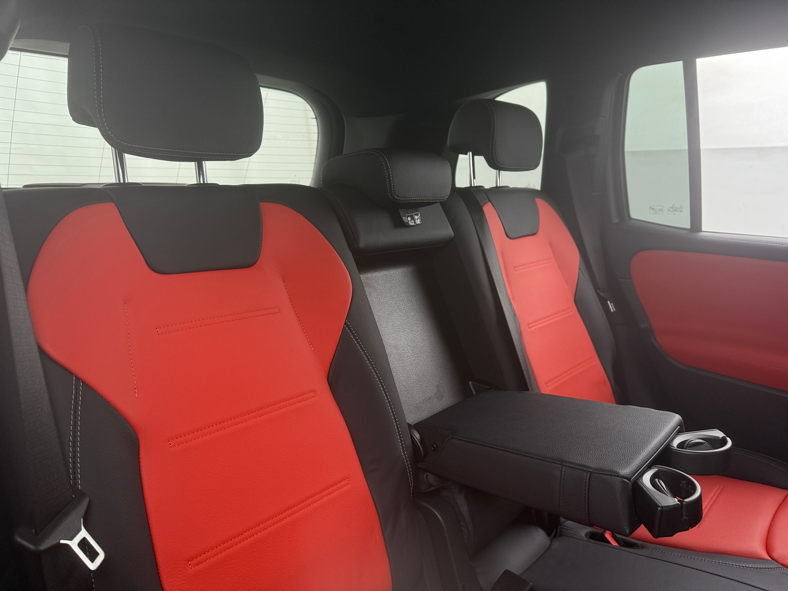 Thumbnail: 2025 Mercedes-Benz GLB - 5