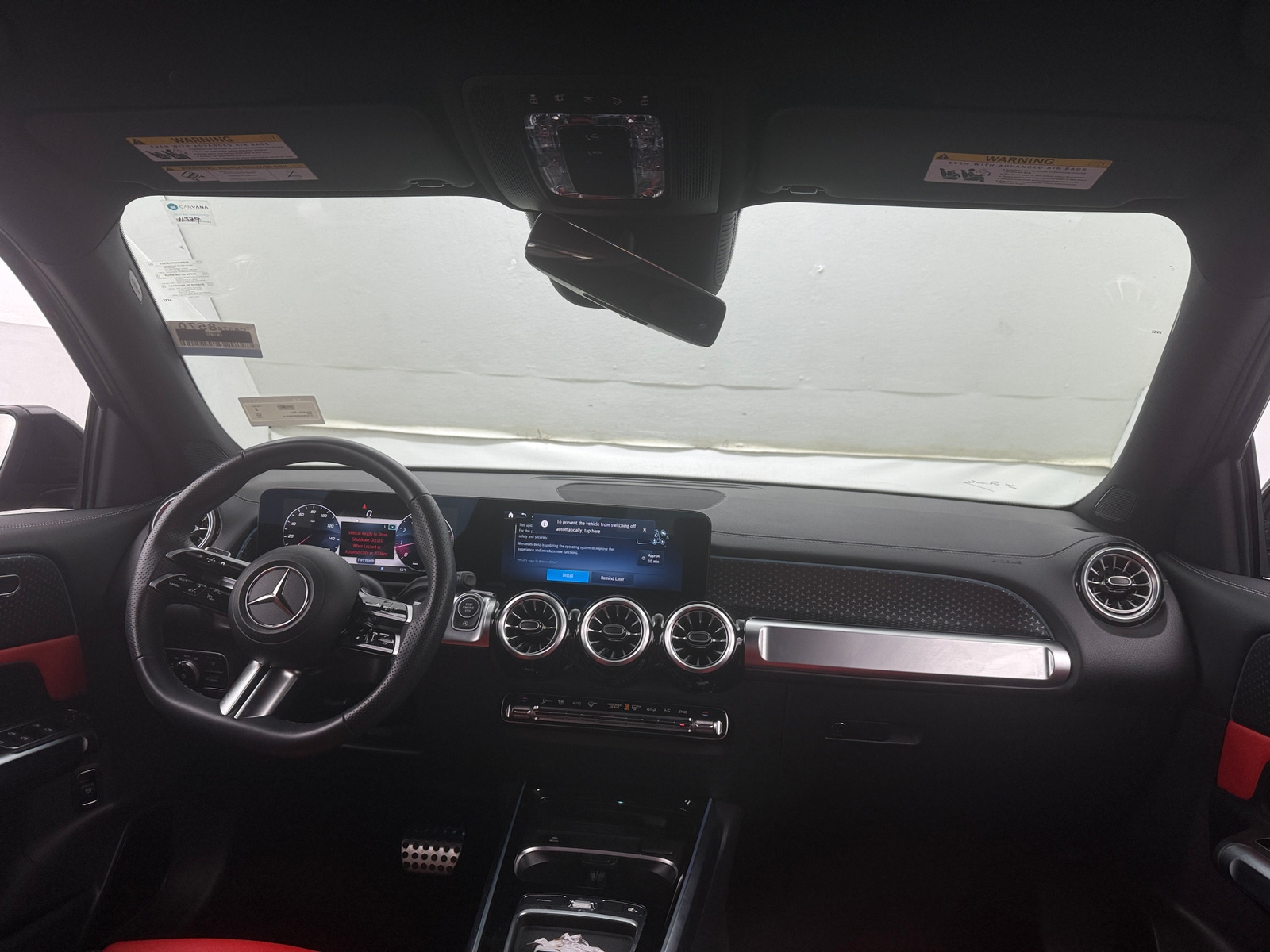 Thumbnail: 2025 Mercedes-Benz GLB - 2