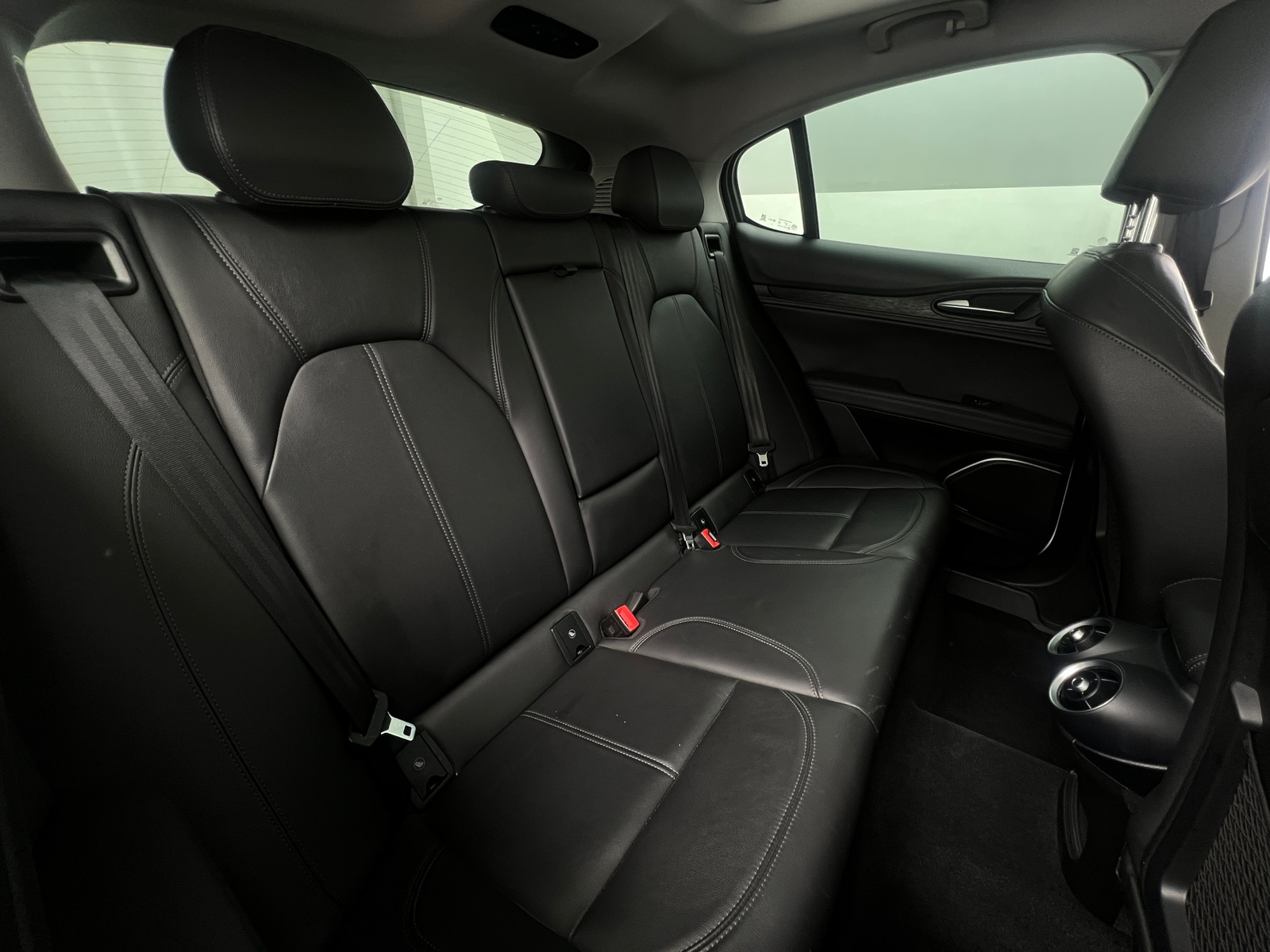 Thumbnail: 2019 Alfa Romeo Stelvio - 5