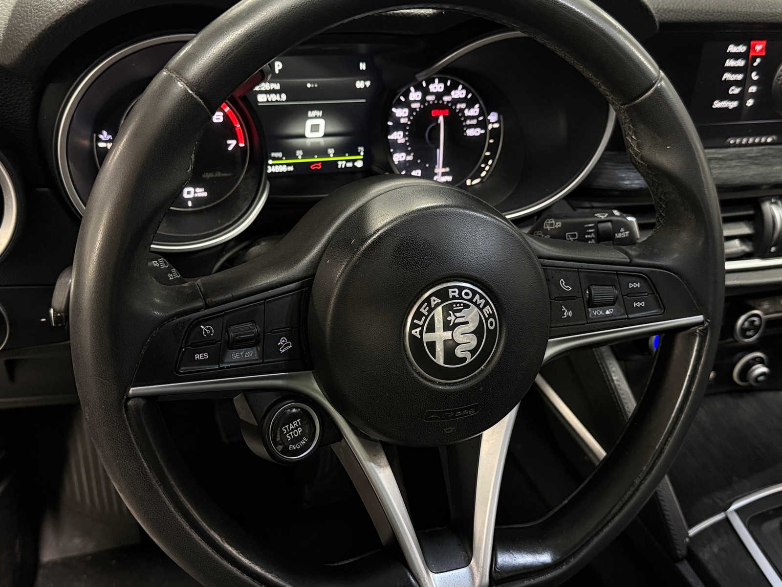 Thumbnail: 2019 Alfa Romeo Stelvio - 4