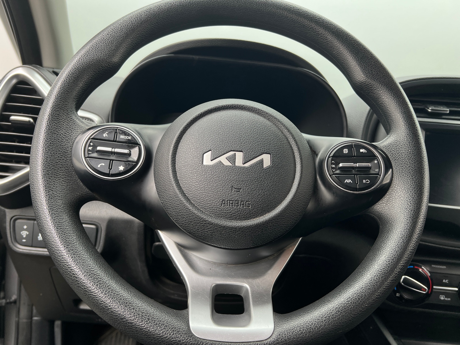 Thumbnail: 2023 Kia Soul - 5