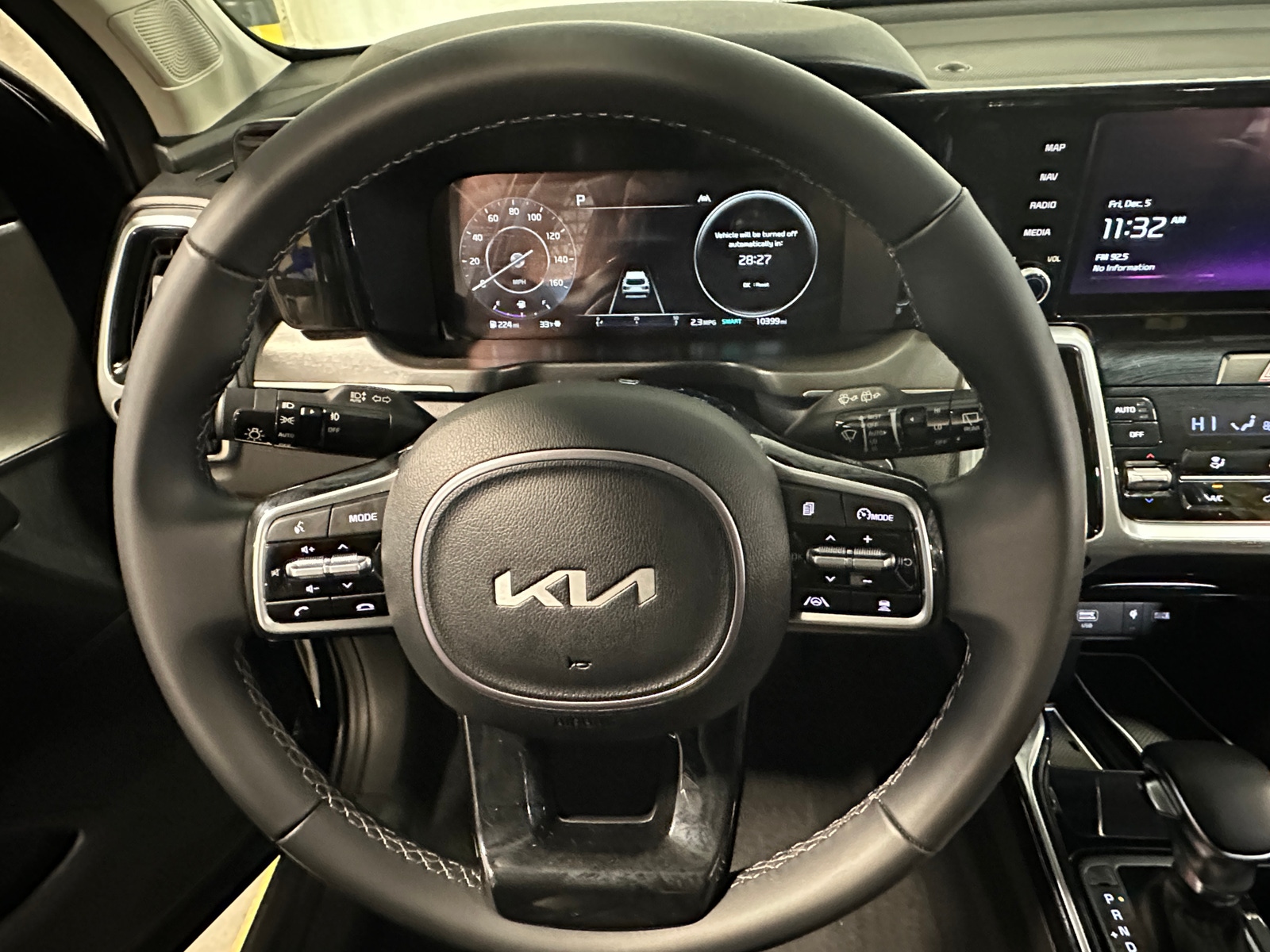 Thumbnail: 2023 Kia Sorento - 4