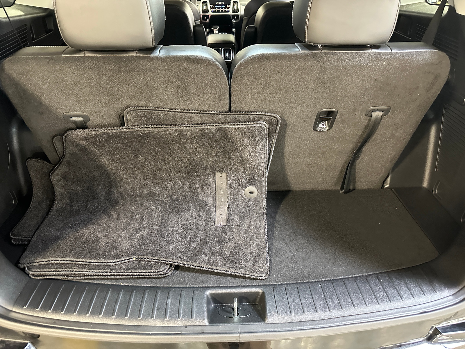 Thumbnail: 2023 Kia Sorento - 6